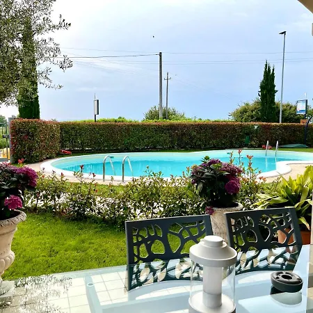 Dimora Di Charme Con Piscina E Giardino,vicina
