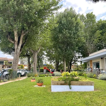 Dimora Di Charme Con Piscina E Giardino,vicina アパート